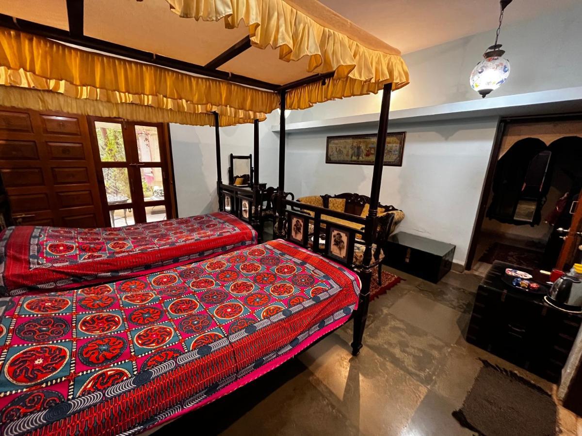 Sharad Baug Homestay Bhuj Exterior foto